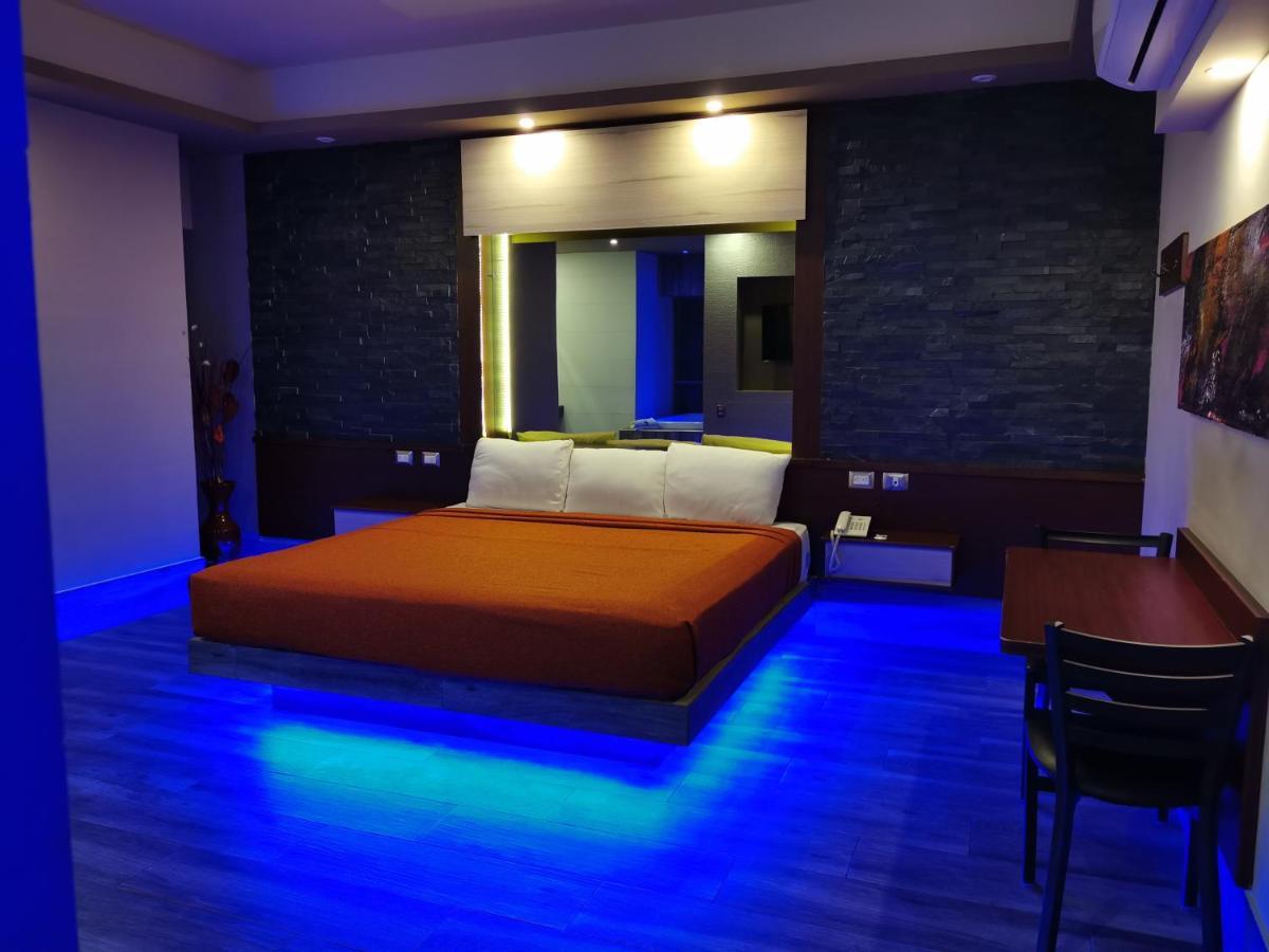 Hotel Plaza Arteaga Monterrey Esterno foto